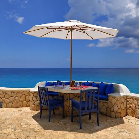 The Caves Hotel Негрил Екстериор снимка