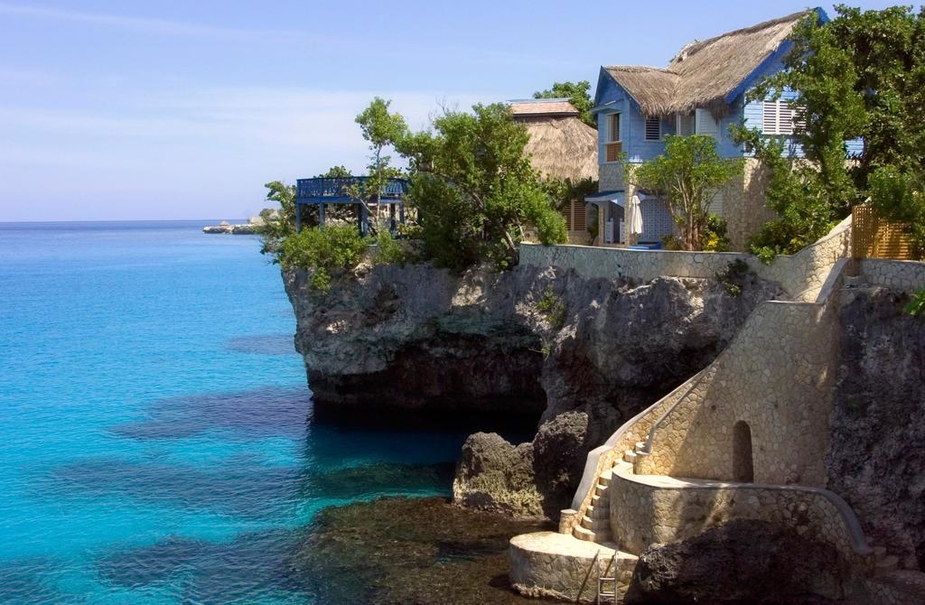 The Caves Hotel Негрил Екстериор снимка