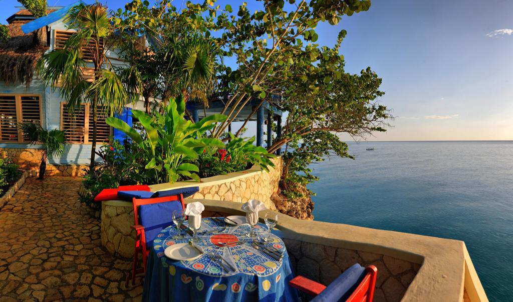 The Caves Hotel Негрил Екстериор снимка