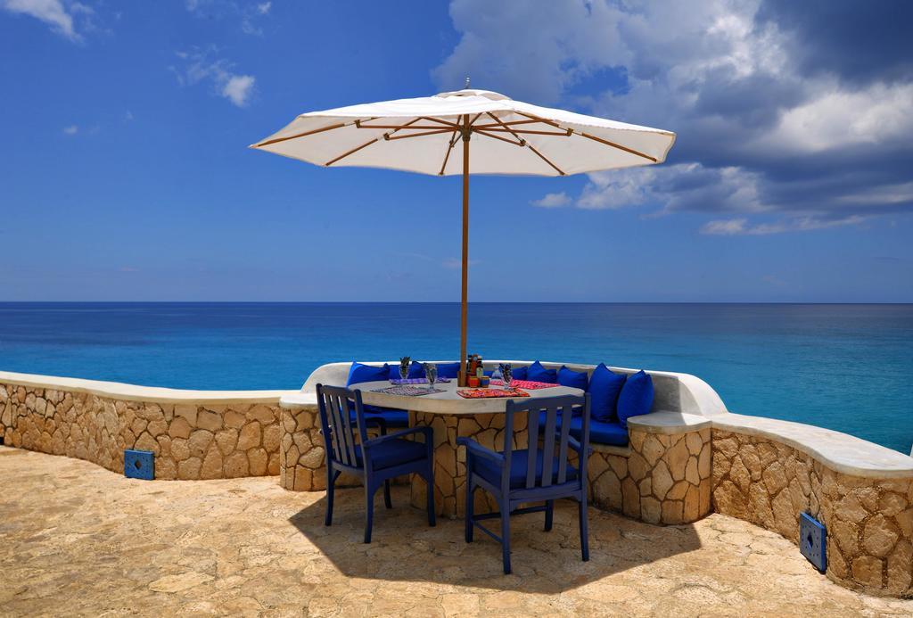 The Caves Hotel Негрил Екстериор снимка